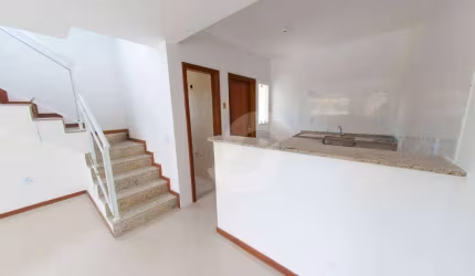 Casa com 2 dormitórios à venda, 76 m² por R$ 380.000,00 - Serra Grande - Niterói/RJ