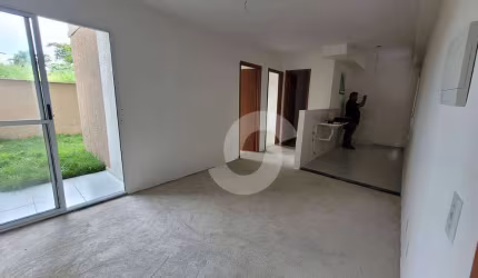 Apartamento com 2 dormitórios à venda, 76 m² por R$ 250.000,00 - Maria Paula - São Gonçalo/RJ