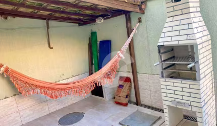 Casa com 2 dormitórios à venda, 69 m² por R$ 320.000,00 - Recreio - Rio das Ostras/RJ