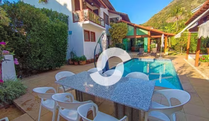 Casa com 4 dormitórios à venda, 300 m² por R$ 3.500.000,00 - Itacoatiara - Niterói/RJ