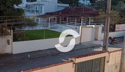 Casa com 3 dormitórios à venda, 180 m² por R$ 650.000,00 - Piratininga - Niterói/RJ