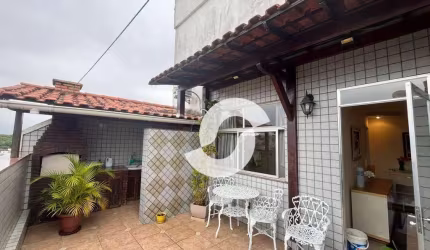 Cobertura com 3 dormitórios à venda, 140 m² por R$ 750.000,00 - São Domingos - Niterói/RJ