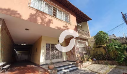 Casa com 5 dormitórios à venda, 298 m² por R$ 990.000,00 - Santa Rosa - Niterói/RJ