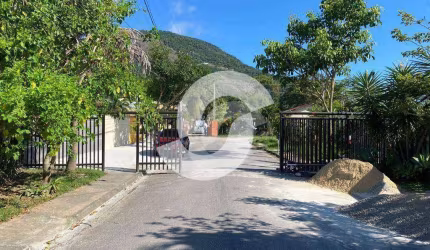 Lote plano em rua fechada
