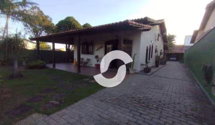 Belíssima Casa Colonial Lazer Completo a 600 Metro do Mar