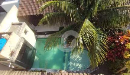 Casa com 5 dormitórios à venda, 422 m² por R$ 3.300.000,00 - Camboinhas - Niterói/RJ