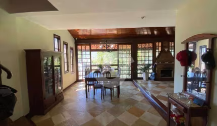 Casa com 3 dormitórios à venda, 198 m² por R$ 893.000,00 - Itaipu - Niterói/RJ