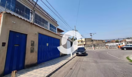 Sobrado à venda, 220 m² por R$ 560.000,00 - Barreto - Niterói/RJ