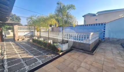 Casa com 3 dormitórios à venda, 242 m² por R$ 2.150.000,00 - Ponta Grossa - Maricá/RJ