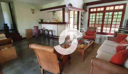 Casa com 5 dormitórios à venda, 381 m² por R$ 2.700.000,00 - Itaipu - Niterói/RJ