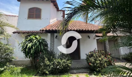 Casa com 2 dormitórios à venda, 210 m² por R$ 825.000,00 - Piratininga - Niterói/RJ