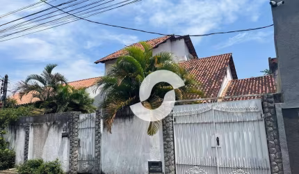 Casa com 2 dormitórios  e sótão à venda por R$ 825.000 - Piratininga - Niterói/RJ