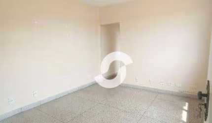 Apartamento com 3 dormitórios à venda, 110 m² por R$ 240.000,00 - Mutuá - São Gonçalo/RJ