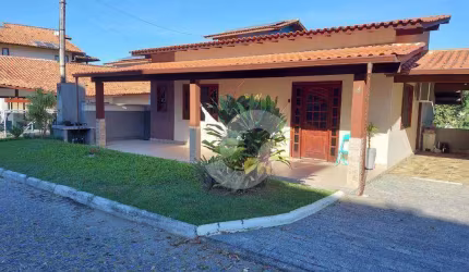 Casa com 3 dormitórios à venda, 267 m² por R$ 690.000,00 - Badu - Niterói/RJ