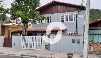 Casa com 4 dormitórios à venda, 100 m² por R$ 720.000,00 - Itaipu - Niterói/RJ