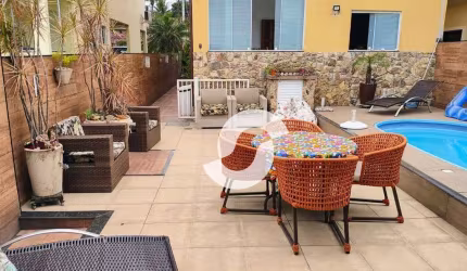Casa com 3 dormitórios à venda, 156 m² por R$ 890.000,00 - Itaipu - Niterói/RJ