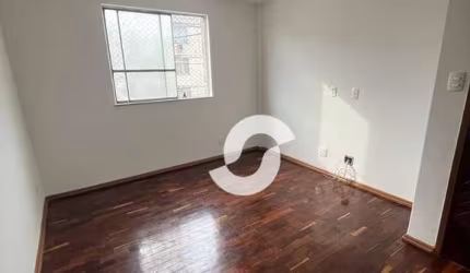 Apartamento com 2 dormitórios à venda, 54 m² por R$ 170.000,00 - Colubande - São Gonçalo/RJ