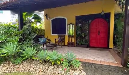 Excelente Casa de Condomínio para venda com 3 quartos, 292m² - Maria Paula - Niterói - RJ