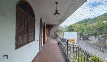 Casa com 3 dormitórios à venda, 244 m² por R$ 700.000,00 - São Francisco - Niterói/RJ