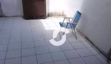 Casa com 2 dormitórios à venda, 69 m² por R$ 240.000,00 - Caramujo - Niterói/RJ