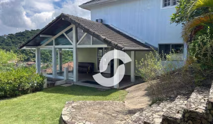 Casa com 6 dormitórios à venda, 280 m² por R$ 2.400.000,00 - Camboinhas - Niterói/RJ