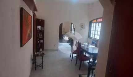VENDA 4 QUARTOS CENTRO