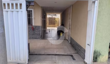 Casa dois dormitórios, suíte, varanda!