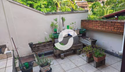 Casa com 3 dormitórios à venda, 301 m² por R$ 1.650.000,00 - Piratininga - Niterói/RJ