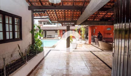 OPORTUNIDADE ÚNICA! Casa com 7 quartos, 900m² - Engenho do Mato, c/ piscina e campo de futebol R$850.000