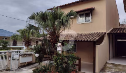 Casa com 3 dormitórios à venda, 112 m² por R$ 469.000,00 - Badu - Niterói/RJ