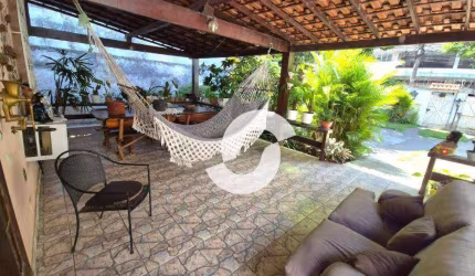 Casa com 3 dormitórios à venda, 400 m² por R$ 550.000,00 - Fonseca - Niterói/RJ