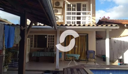 Casa com 5 dormitórios à venda, 180 m² por R$ 800.000,00 - Serra Grande - Niterói/RJ