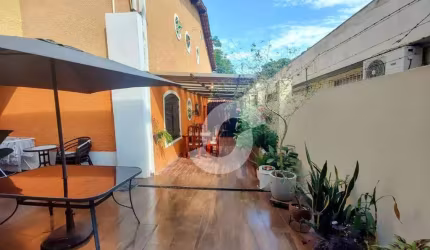 Casa Térrea com 3 dormitórios à venda, 197 m² por R$ 930.000 - São Francisco - Niterói/RJ