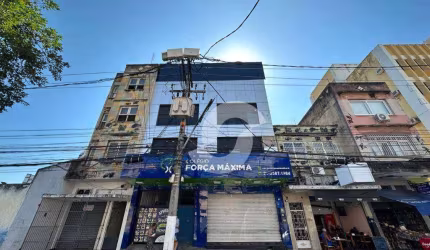 Centro, Niterói. Vendo Prédio com 4 andares, a passos do Plaza Shopping, Barcas. Com 17 salas.