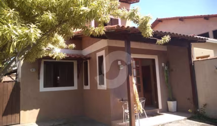 Casa com 3 dormitórios à venda, 105 m² por R$ 670.000,00 - Itaipu - Niterói/RJ