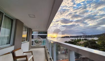 LINDO APARTAMENTO 2 QUARTOS (1 SUÍTE), 1 VAGA. VISTA PARA O MAR DA PRAIA DE CHARITAS - R$1.080.000