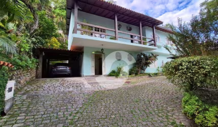 Casa com 4 dormitórios à venda, 342 m² por R$ 2.900.000,00 - Itaipu - Niterói/RJ