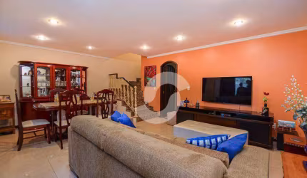 iTAIPU! Bela casa com piscina e espaço gourmet!