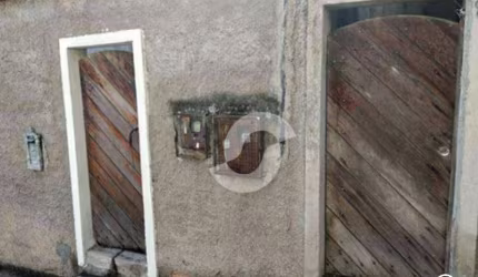 Casa ampla com 3 quartos, 2 salas, 3 varandas, copa cozinha, 2 banheiros lavanderia e vaga de garagem 1 carro.
