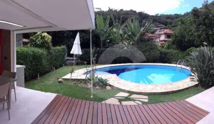 Casa com 3 dormitórios à venda, 300 m² por R$ 2.200.000 - Engenho do Mato - Niterói/RJ