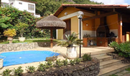 Casa à venda, 239 m² por R$ 1.656.000,00 - Itaipu - Niterói/RJ