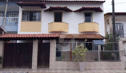 Casa à venda, 140 m² por R$ 350.000,00 - Centro (Manilha) - Itaboraí/RJ