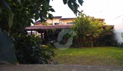 Casa com 4 dormitórios à venda, 98 m² por R$ 850.000,00 - Itaipu - Niterói/RJ