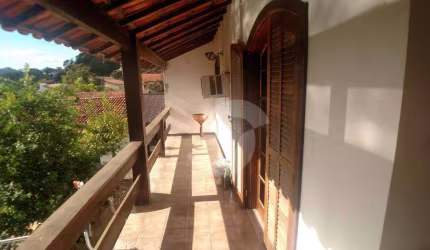 Casa com 5 dormitórios à venda, 320 m² por R$ 750.000,00 - Itaipu - Niterói/RJ