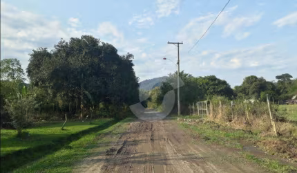 Terreno à venda, 1000 m² por R$ 99.000,00 - Ubatiba - Maricá/RJ