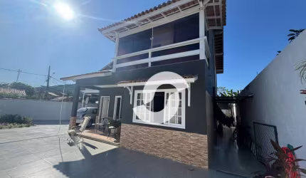 Casa com 6 dormitórios à venda, 240 m² por R$ 950.000,00 - Itaipu - Niterói/RJ