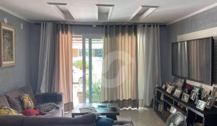 Casa com 4 dormitórios à venda, 240 m² por R$ 990.000,00 - Várzea das Moças - Niterói/RJ