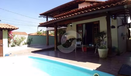 Casa com 4 dormitórios à venda, 300 m² por R$ 1.050.000,00 - Itaipu - Niterói/RJ