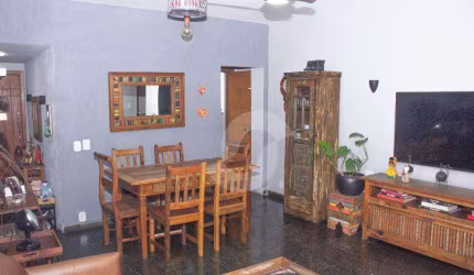 3 quartos na quadra da praia de Icaraí