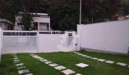 Casa com 4 dormitórios à venda, 200 m² por R$ 1.000.000,00 - Itacoatiara - Niterói/RJ
